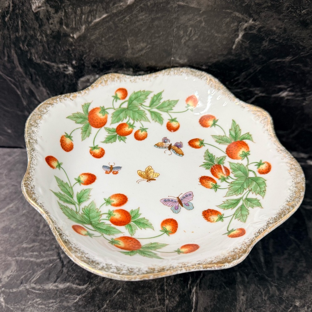 NORLEANS Cake Stand with Strawberries and Butterflies - Picture 4 of 15